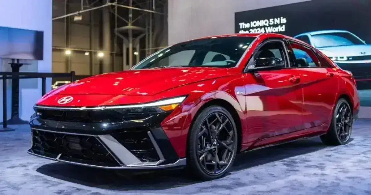 Why the Hyundai Elantra Continues to Impress in the Compact Car Market